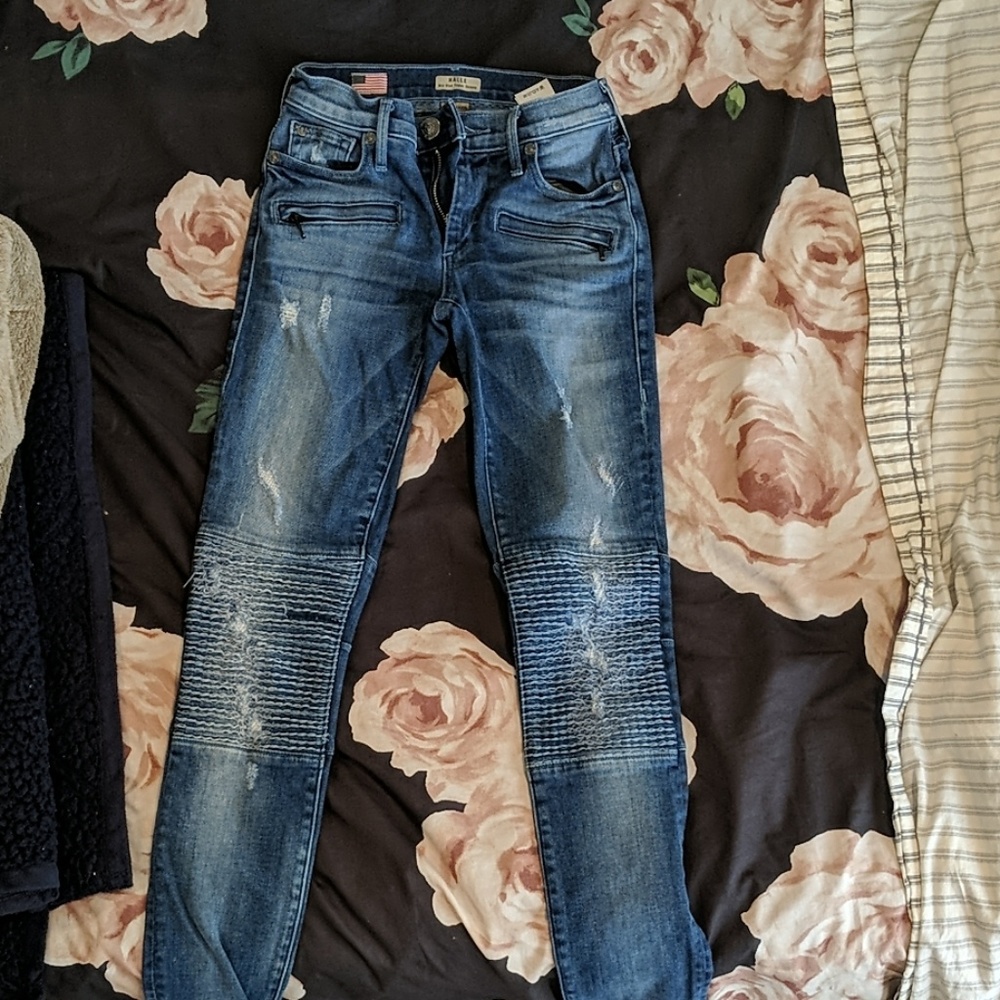 True Religion Halle Mid Rise Super Skinny Motto